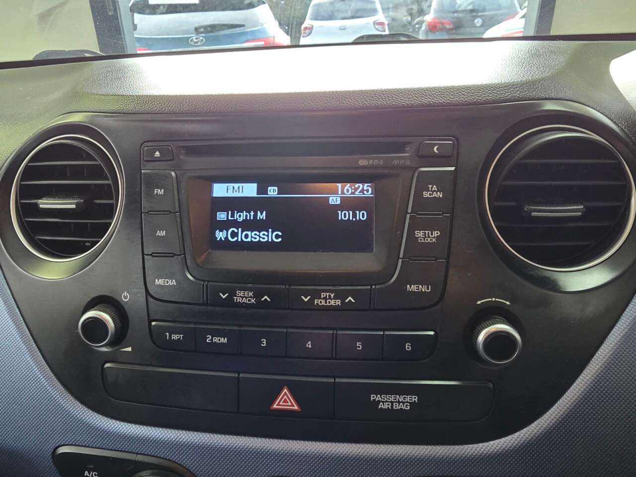 2016 HYUNDAI I10 2016 HYUNDAI I10