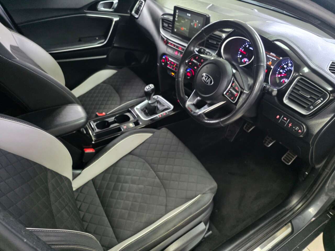 2019 KIA PROCEED 2019 KIA PROCEED