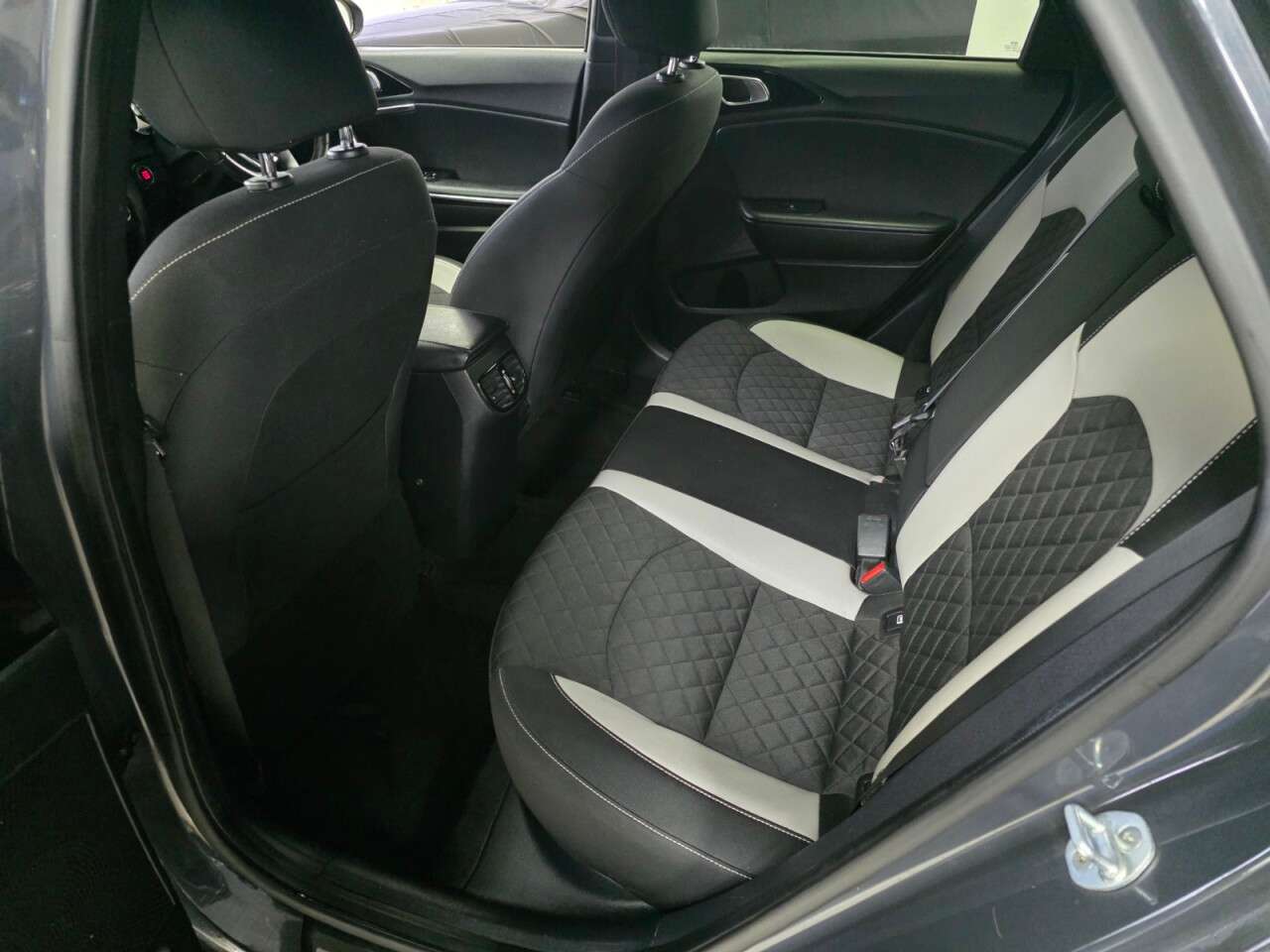 2019 KIA PROCEED 2019 KIA PROCEED