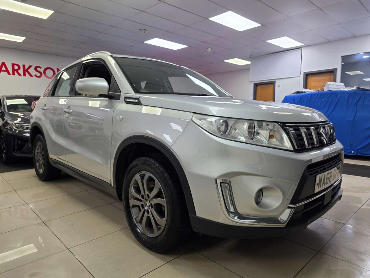 A 2018 SUZUKI VITARA 1.0 Boosterjet SZ4 SUV 5dr Petrol Manual Euro 6+ONE OWNER FROM NEW+ FULL MA A 2018 SUZUKI VITARA 1.0 Boosterjet SZ4 SUV 5dr Petrol Manual Euro 6+ONE OWNER FROM NEW+ FULL MA
