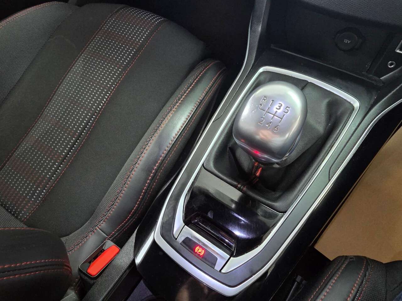 2016 PEUGEOT 308 2016 PEUGEOT 308