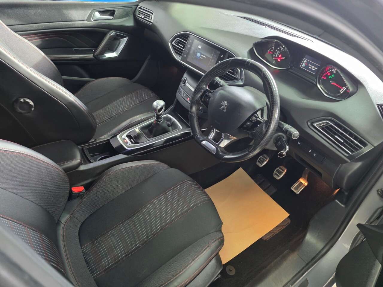 2016 PEUGEOT 308 2016 PEUGEOT 308