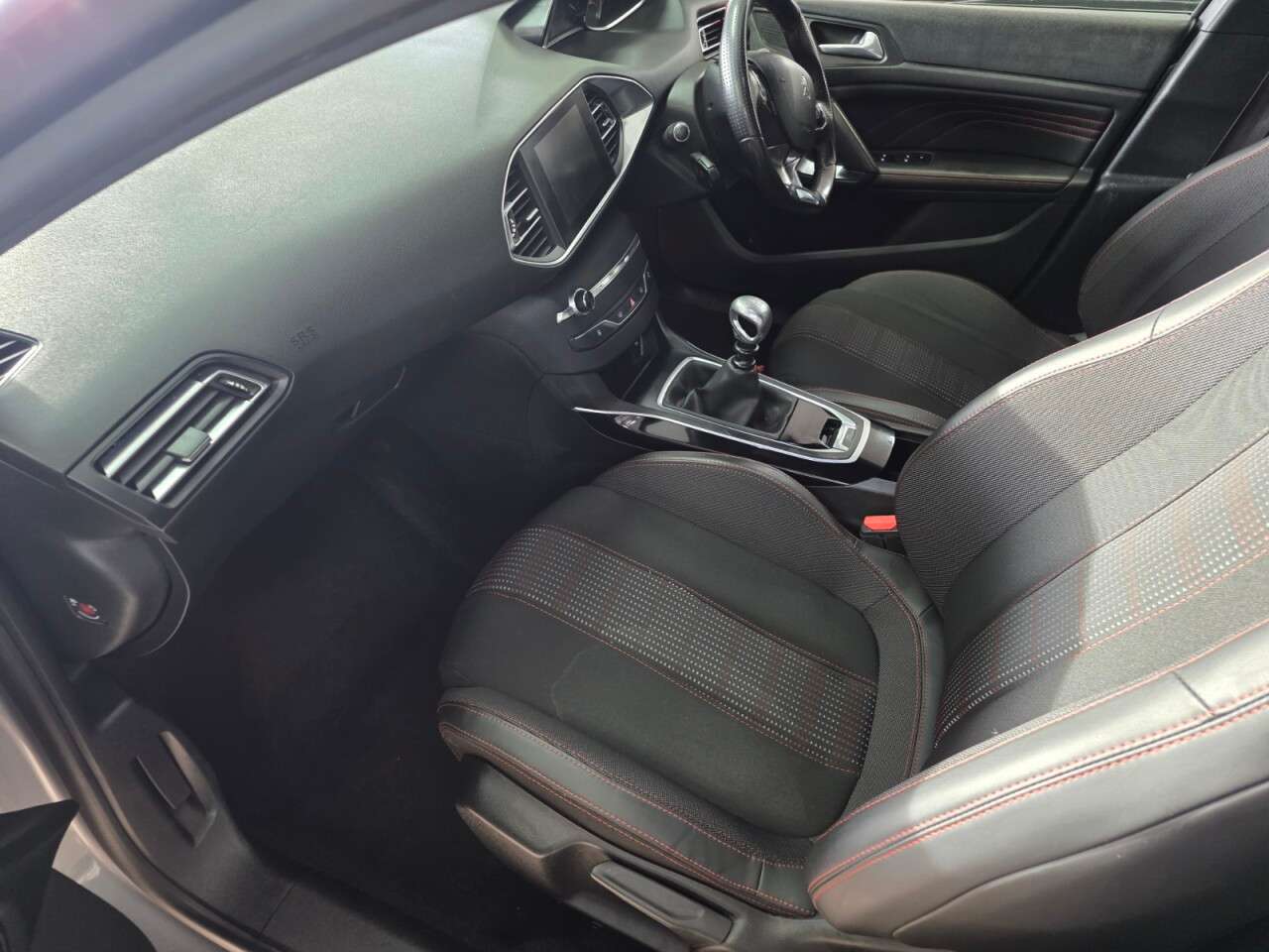 2016 PEUGEOT 308 2016 PEUGEOT 308