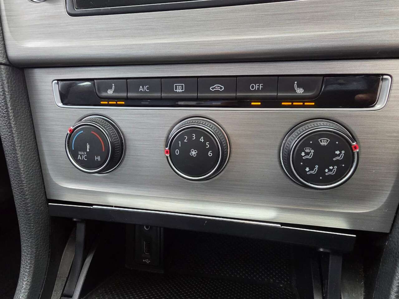 2017 VOLKSWAGEN GOLF 2017 VOLKSWAGEN GOLF