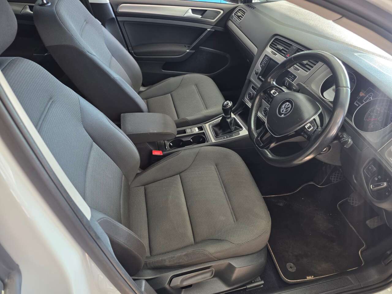 2017 VOLKSWAGEN GOLF 2017 VOLKSWAGEN GOLF