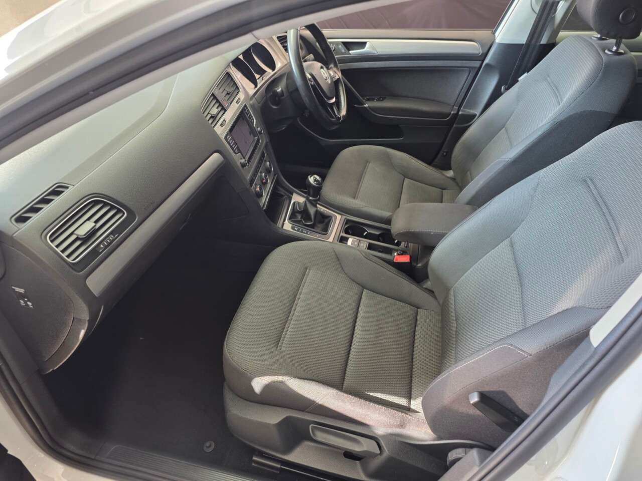 2017 VOLKSWAGEN GOLF 2017 VOLKSWAGEN GOLF