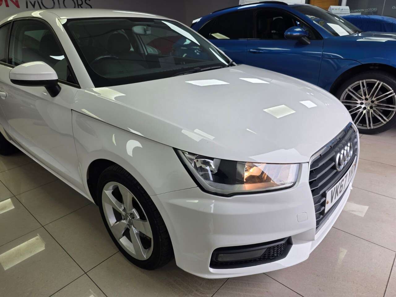2017 AUDI A1 2017 AUDI A1
