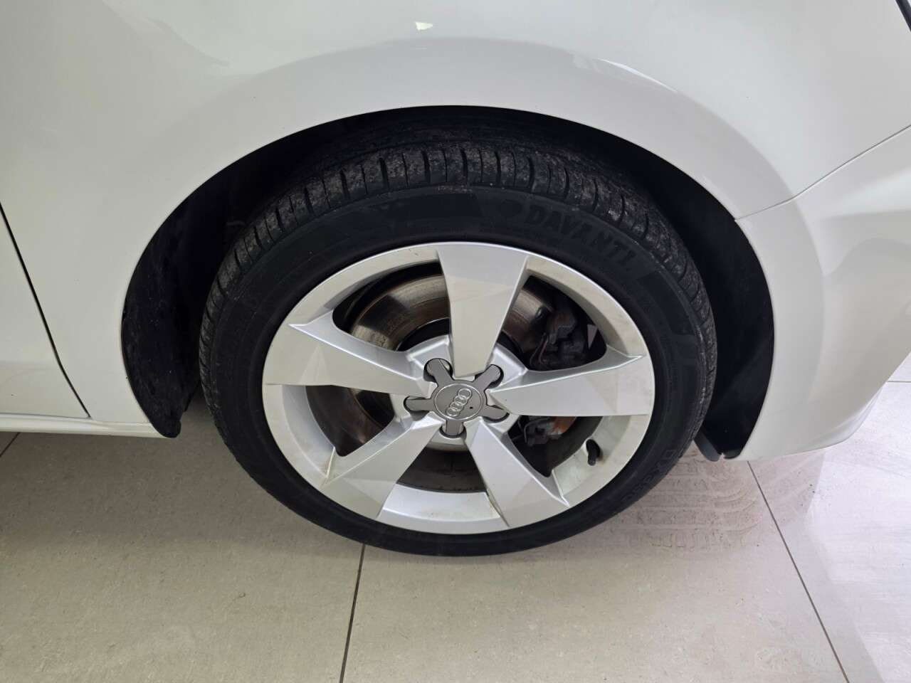 2017 AUDI A1 2017 AUDI A1