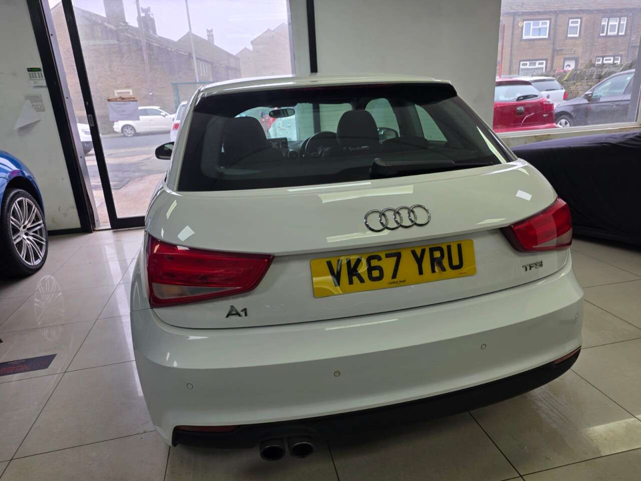 2017 AUDI A1 2017 AUDI A1