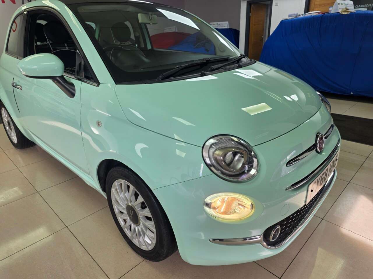 2018 FIAT 500 2018 FIAT 500