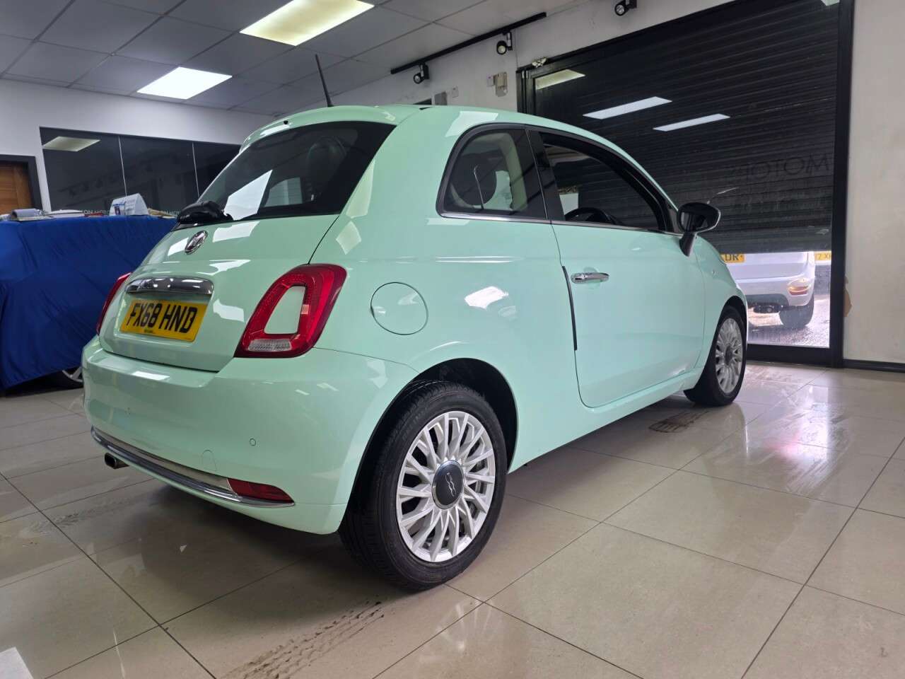 A 2018 FIAT 500 1.2 Lounge Hatchback 3dr Petrol Manual Euro 6 (s/s)PAN ROOF+JUST BEEN SERVI A 2018 FIAT 500 1.2 Lounge Hatchback 3dr Petrol Manual Euro 6 (s/s)PAN ROOF+JUST BEEN SERVI