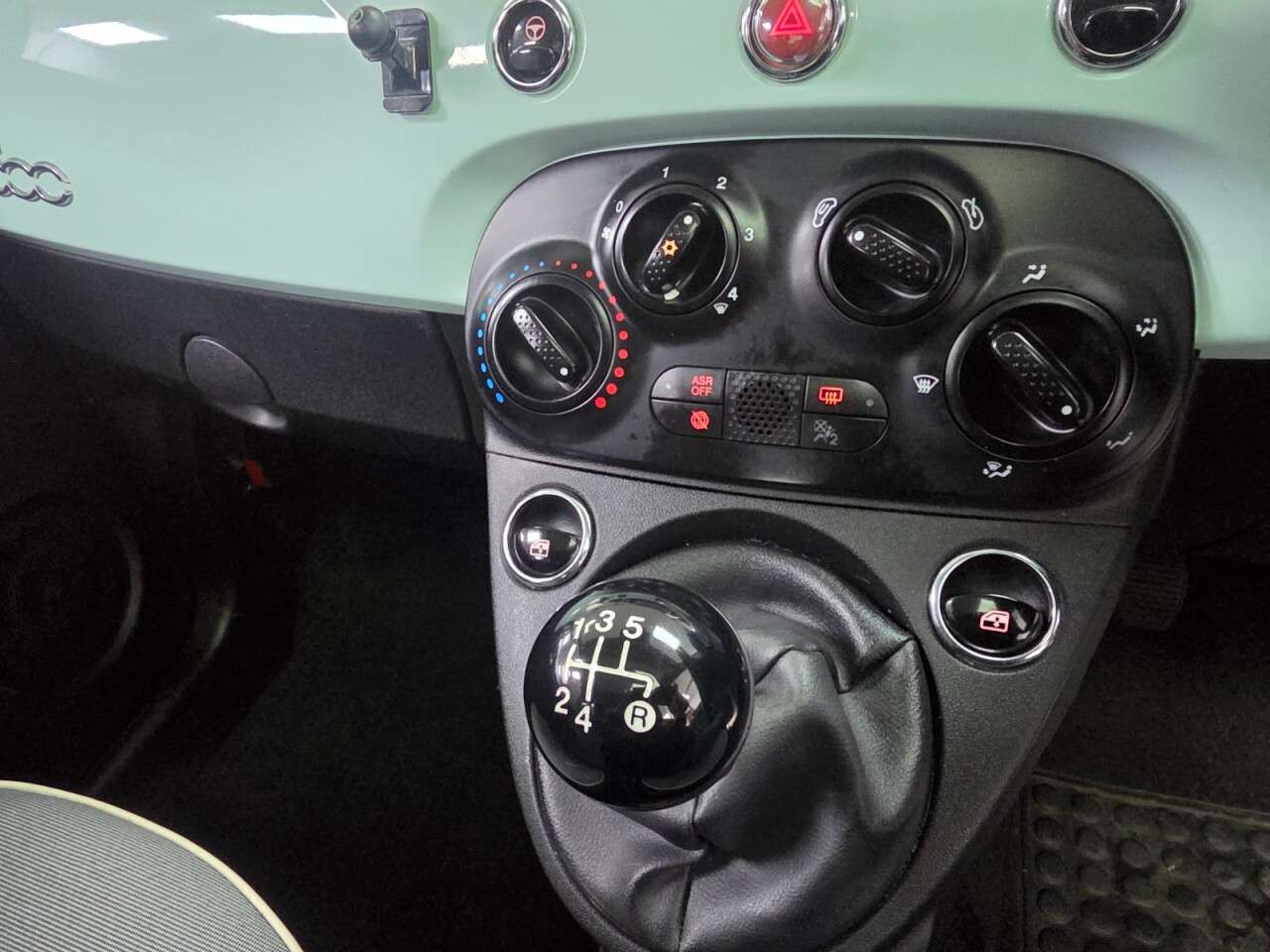 2018 FIAT 500 2018 FIAT 500