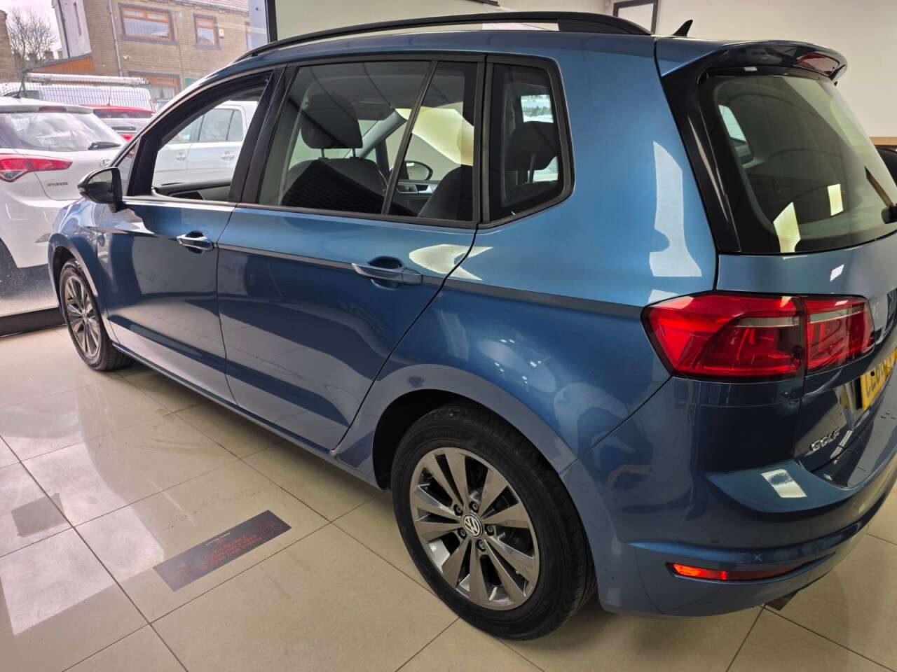 2016 VOLKSWAGEN GOLF SV 2016 VOLKSWAGEN GOLF SV