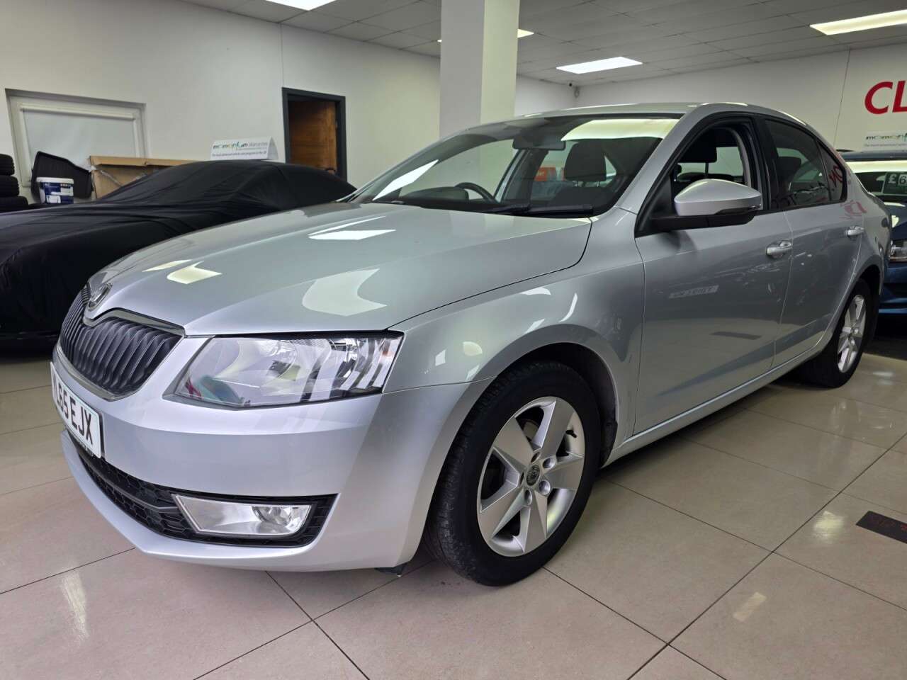 A 2015 SKODA OCTAVIA 1.6 TDI SE Hatchback 5dr Diesel DSG Euro 6+SERVICE HISTORY+CAMBELT CHANGED+ A 2015 SKODA OCTAVIA 1.6 TDI SE Hatchback 5dr Diesel DSG Euro 6+SERVICE HISTORY+CAMBELT CHANGED+