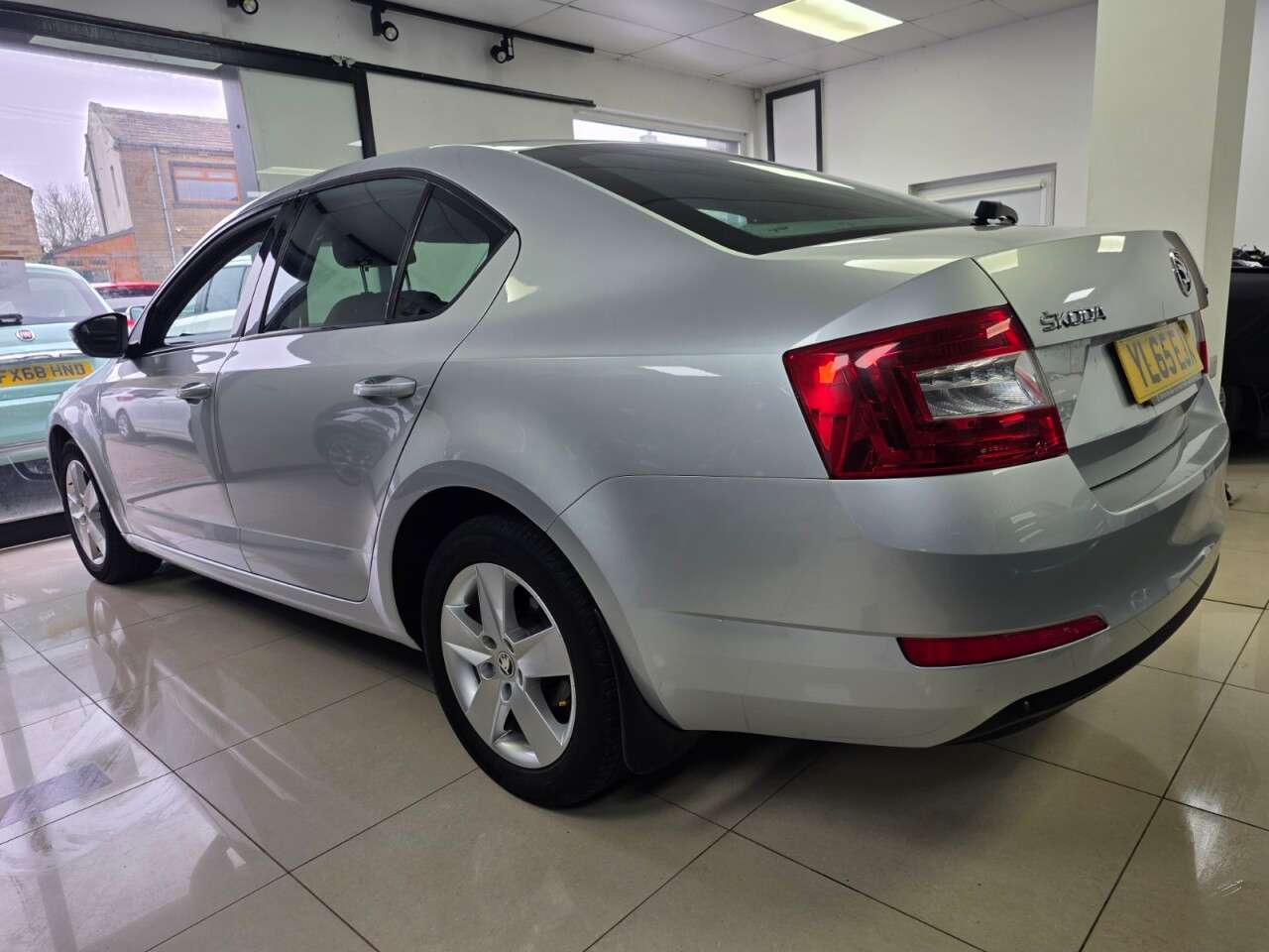 A 2015 SKODA OCTAVIA 1.6 TDI SE Hatchback 5dr Diesel DSG Euro 6+SERVICE HISTORY+CAMBELT CHANGED+ A 2015 SKODA OCTAVIA 1.6 TDI SE Hatchback 5dr Diesel DSG Euro 6+SERVICE HISTORY+CAMBELT CHANGED+