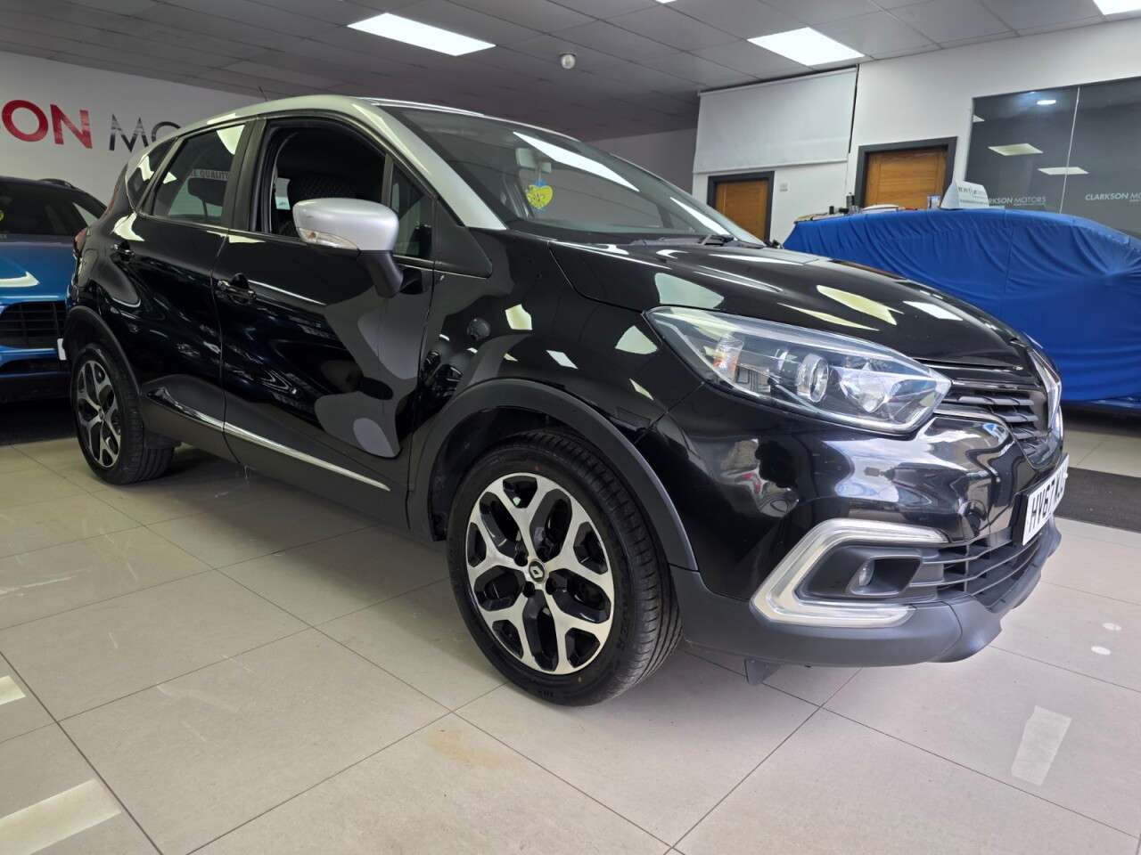A 2017 RENAULT CAPTUR 1.5 dCi ENERGY Dynamique Nav SUV 5dr Diesel Manual Euro 6 (s/s)SERVICE HIST A 2017 RENAULT CAPTUR 1.5 dCi ENERGY Dynamique Nav SUV 5dr Diesel Manual Euro 6 (s/s)SERVICE HIST