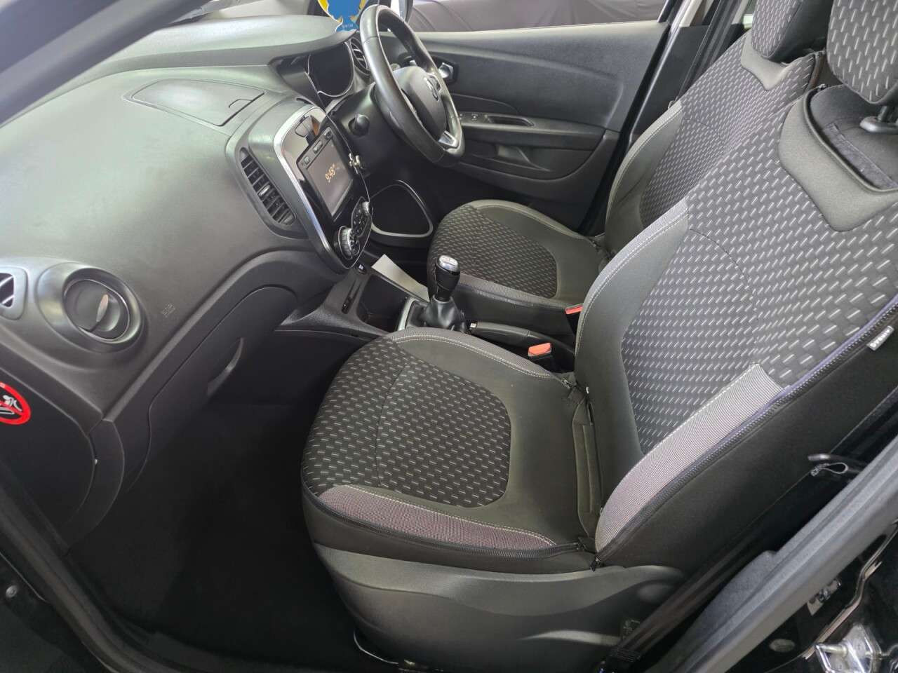 2017 RENAULT CAPTUR 2017 RENAULT CAPTUR