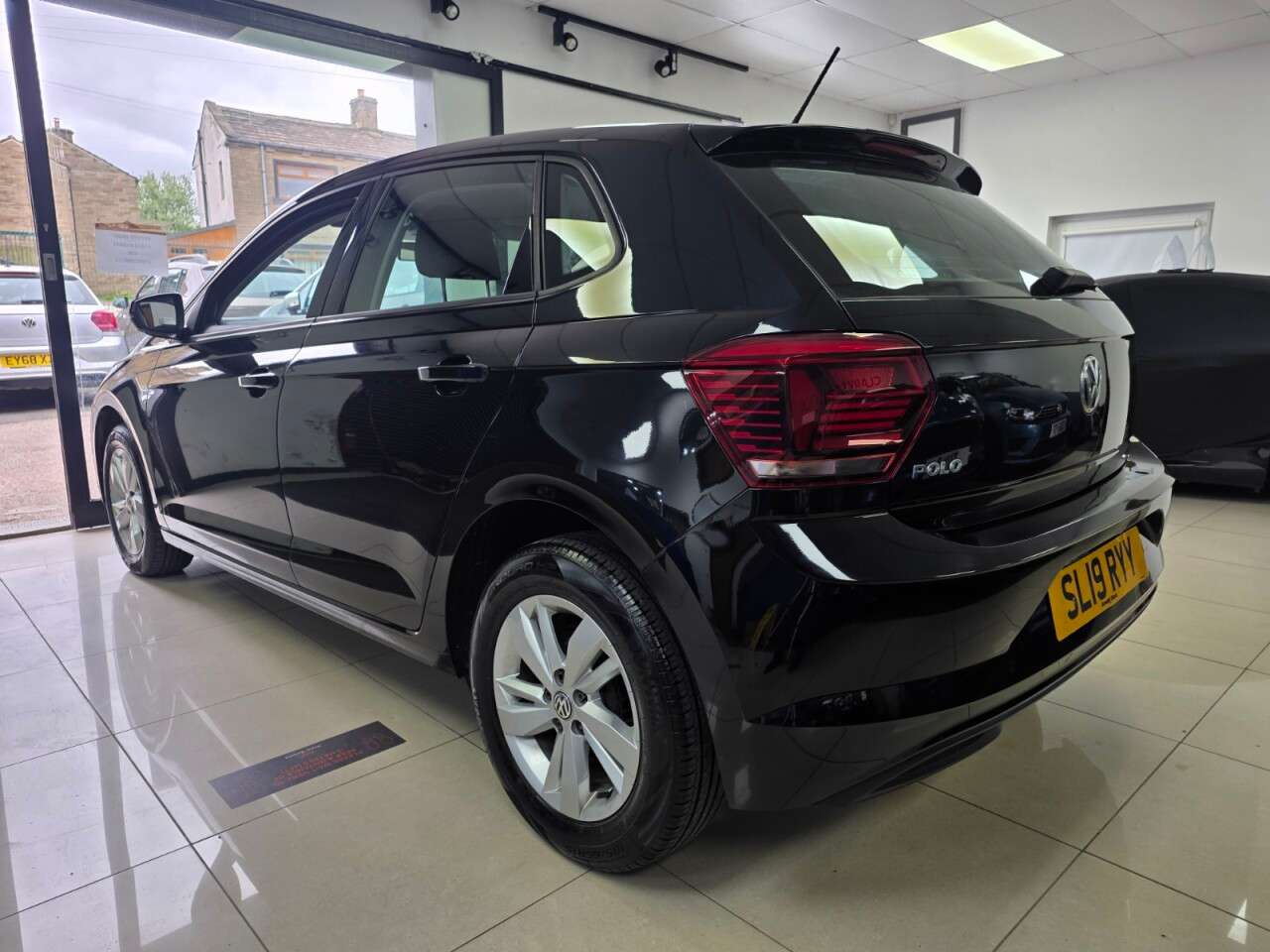 A 2019 VOLKSWAGEN POLO 1.0 EVO SE Hatchback 5dr Petrol Manual Euro 6 (s/s)LOW INSURANCE PART SERVI A 2019 VOLKSWAGEN POLO 1.0 EVO SE Hatchback 5dr Petrol Manual Euro 6 (s/s)LOW INSURANCE PART SERVI