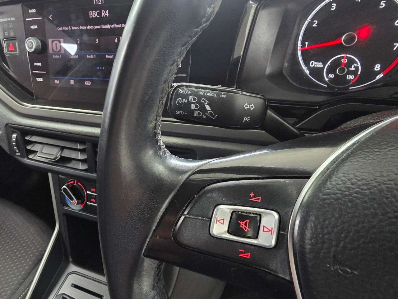 2019 VOLKSWAGEN POLO 2019 VOLKSWAGEN POLO