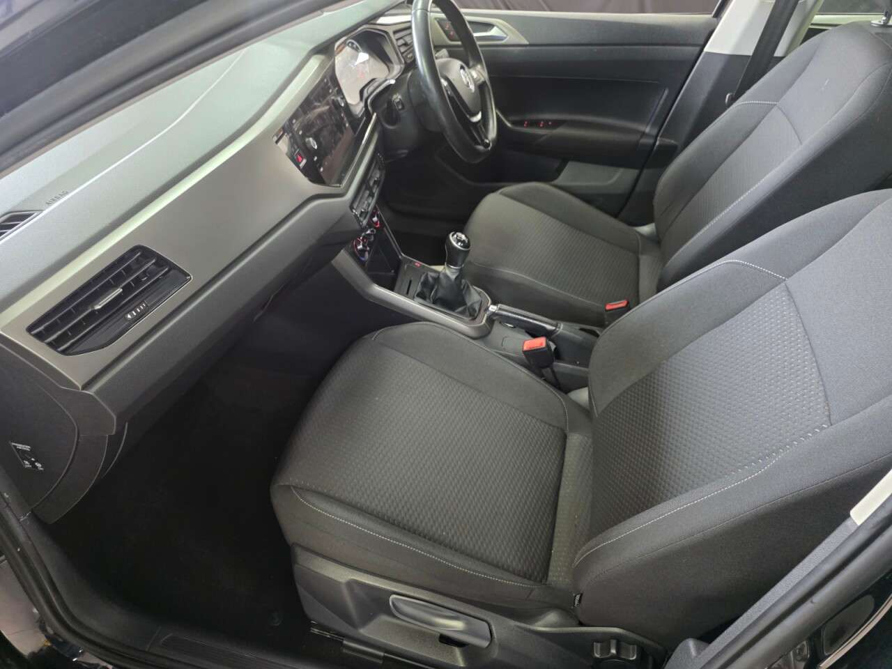 2019 VOLKSWAGEN POLO 2019 VOLKSWAGEN POLO