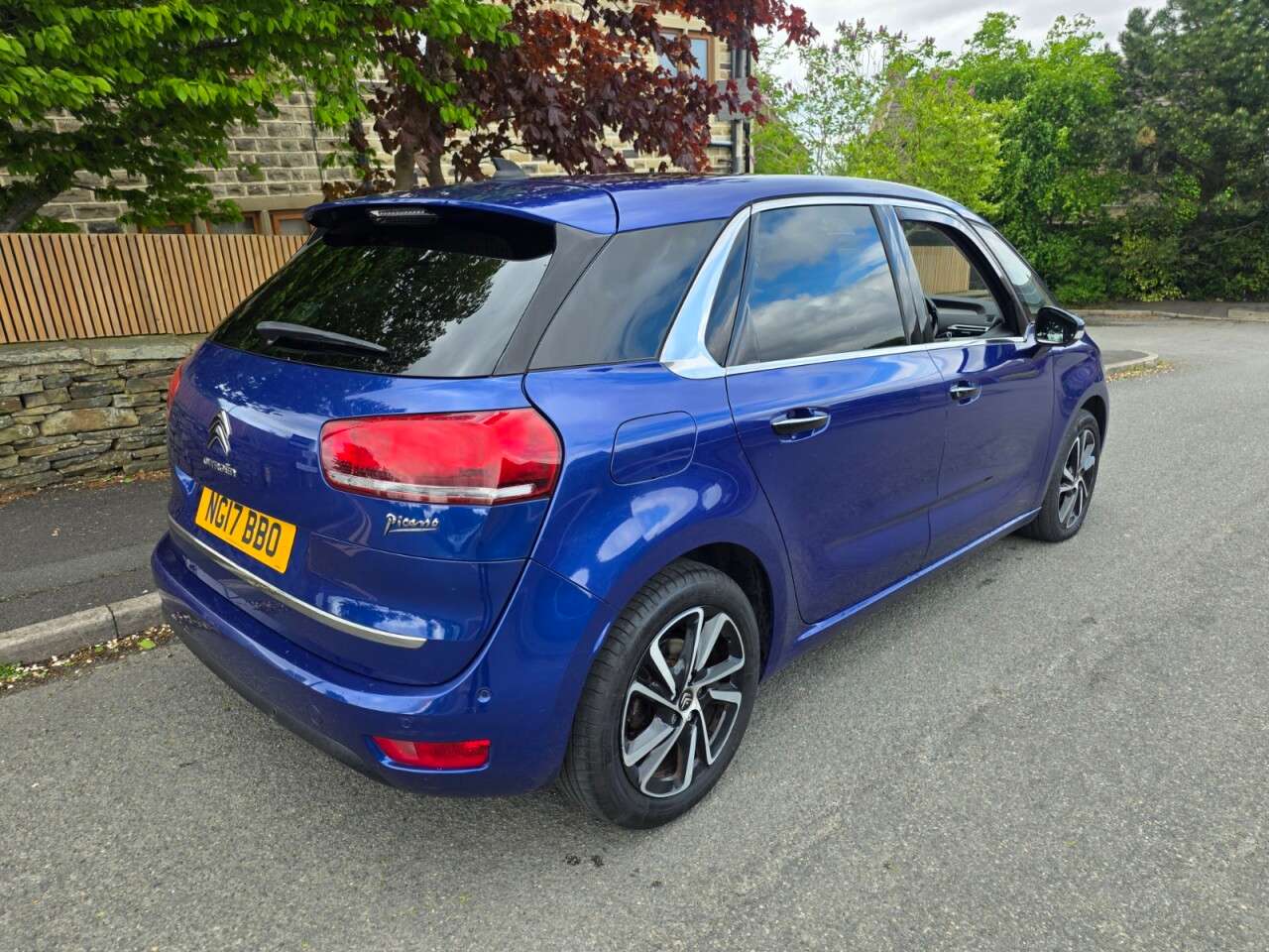 A 2017 CITROEN C4 PICASSO 1.6 BlueHDi Flair MPV 5dr Diesel Manual Euro 6 (s/s) (120 ps) ++ANY INSPECT A 2017 CITROEN C4 PICASSO 1.6 BlueHDi Flair MPV 5dr Diesel Manual Euro 6 (s/s) (120 ps) ++ANY INSPECT