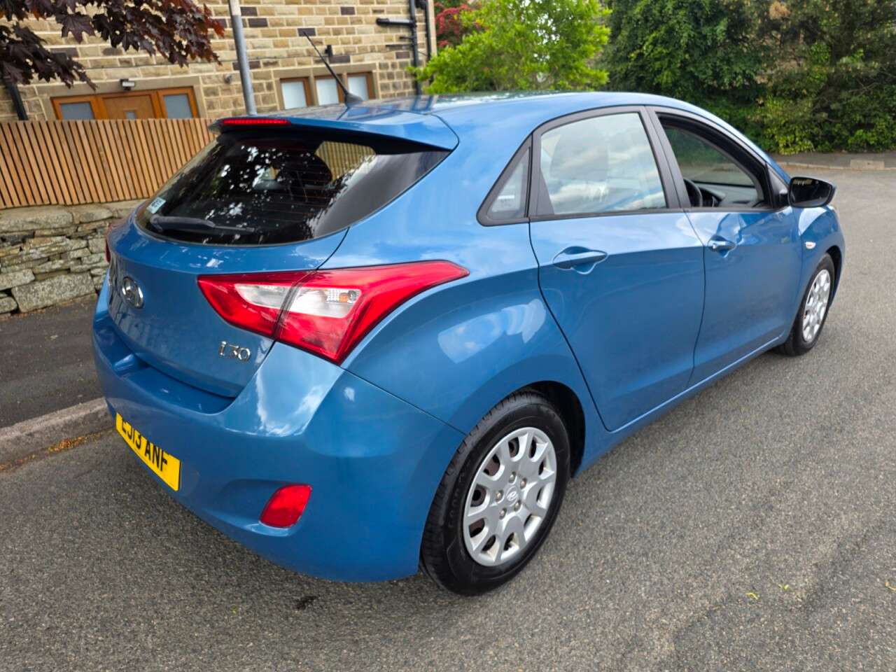 A 2013 HYUNDAI I30 1.4 Classic Hatchback 5dr Petrol Manual+ SERVICE HISTORY+BLUETOOTH+AIR CON+ A 2013 HYUNDAI I30 1.4 Classic Hatchback 5dr Petrol Manual+ SERVICE HISTORY+BLUETOOTH+AIR CON+