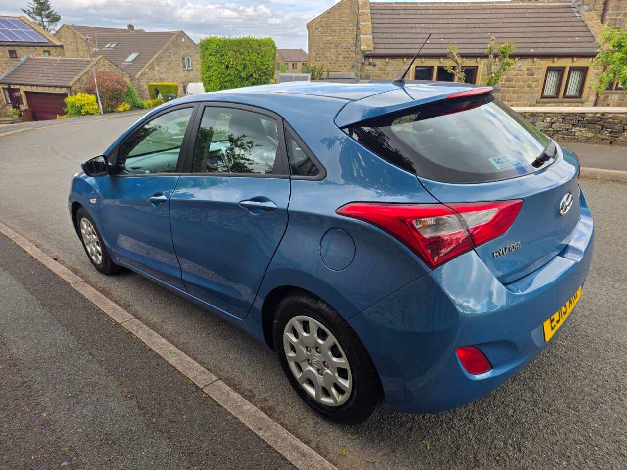 A 2013 HYUNDAI I30 1.4 Classic Hatchback 5dr Petrol Manual+ SERVICE HISTORY+BLUETOOTH+AIR CON+ A 2013 HYUNDAI I30 1.4 Classic Hatchback 5dr Petrol Manual+ SERVICE HISTORY+BLUETOOTH+AIR CON+