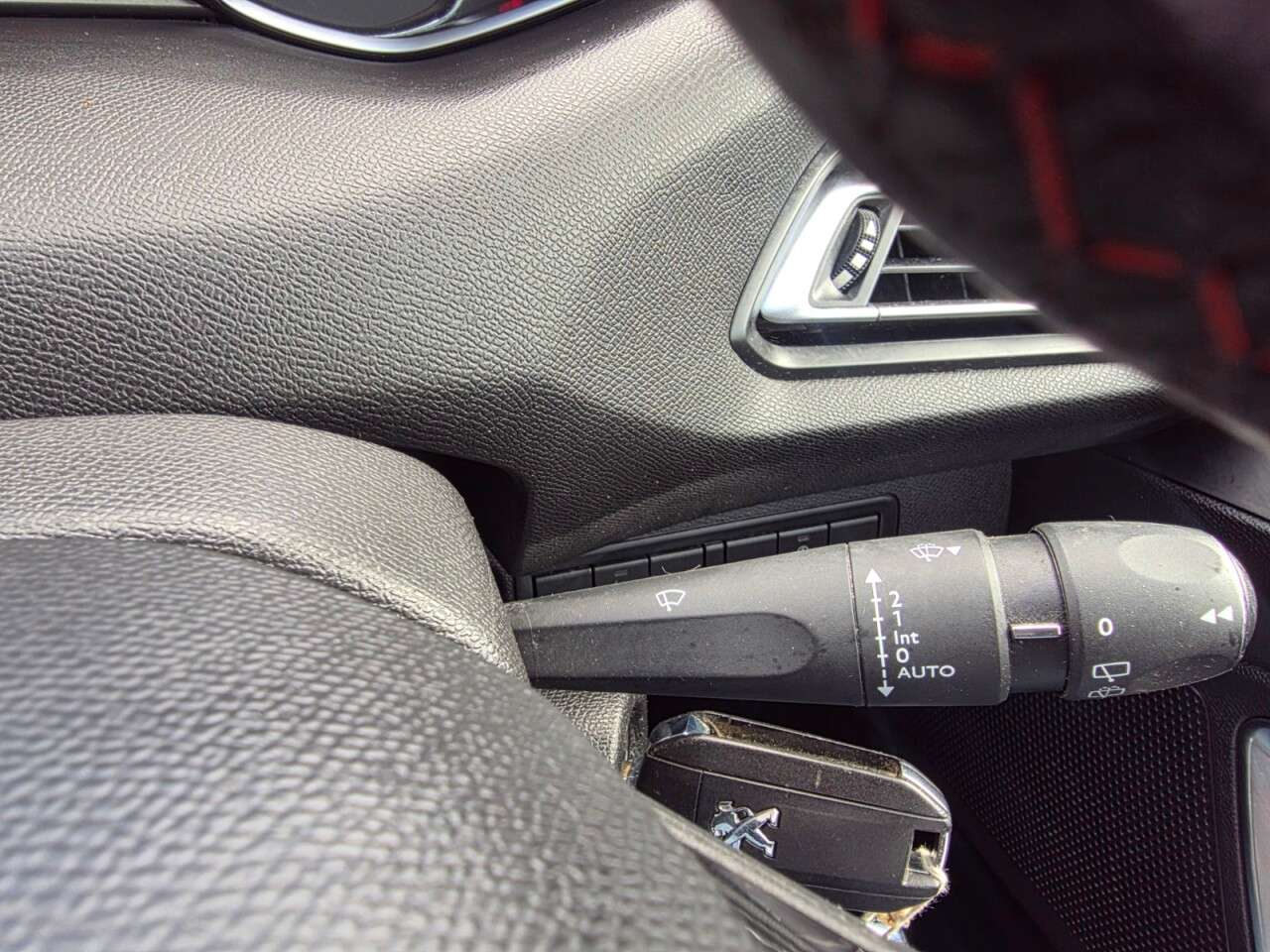 2018 PEUGEOT 308 SW 2018 PEUGEOT 308 SW