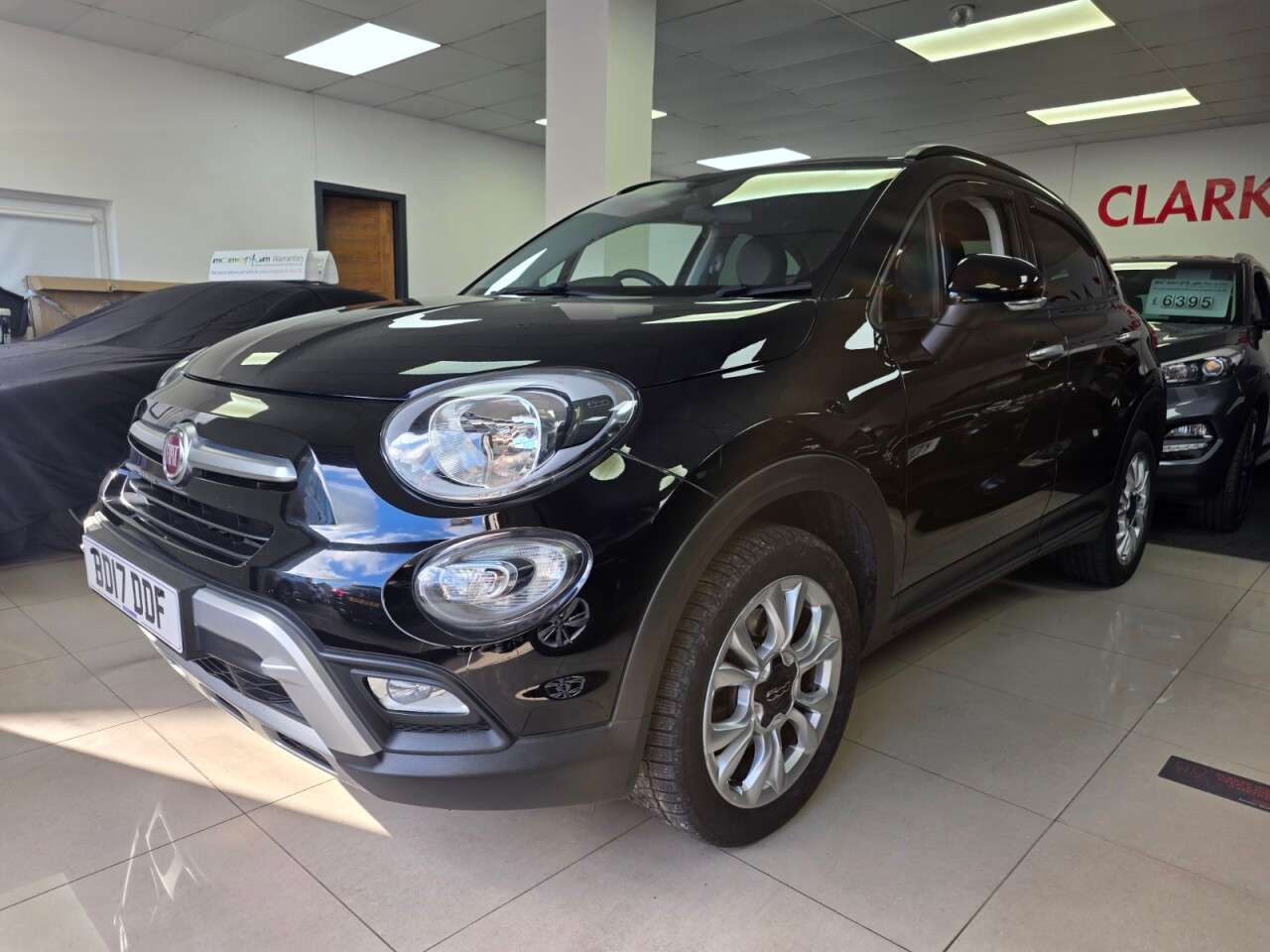 A 2017 FIAT 500X 1.6 MultiJetII Cross SUV 5dr Diesel Manual Euro 6 (s/s)SERVICE HISTORY+AIR A 2017 FIAT 500X 1.6 MultiJetII Cross SUV 5dr Diesel Manual Euro 6 (s/s)SERVICE HISTORY+AIR