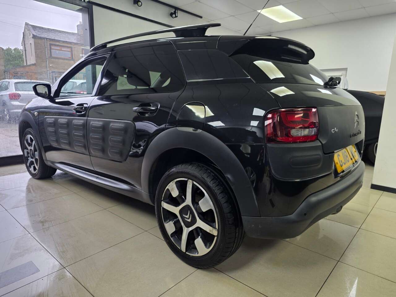 A 2018 CITROEN C4 CACTUS 1.6 BlueHDi Flair Hatchback 5dr Diesel Manual Euro 6+JUST BEEN SERVICE MOT A 2018 CITROEN C4 CACTUS 1.6 BlueHDi Flair Hatchback 5dr Diesel Manual Euro 6+JUST BEEN SERVICE MOT