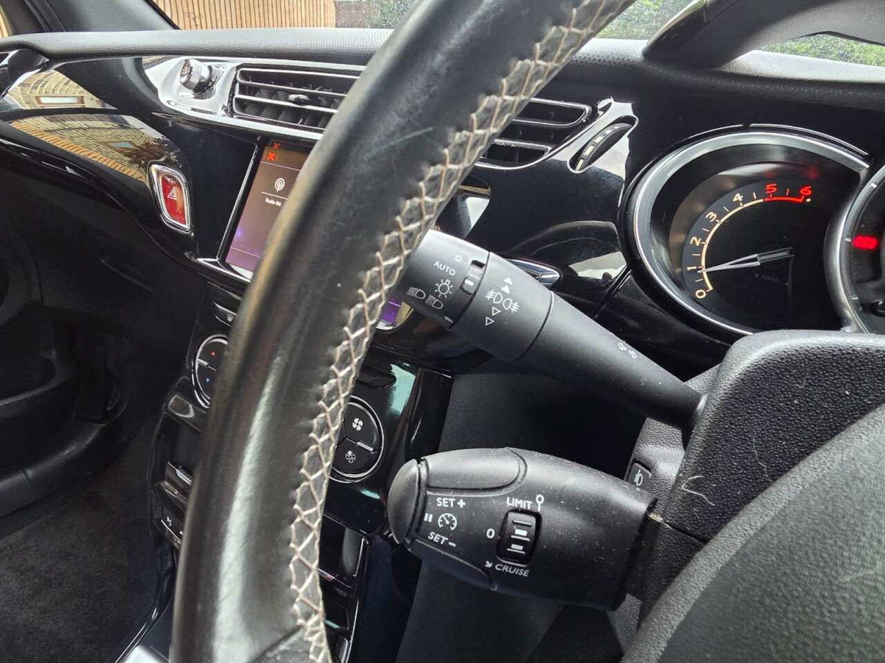 2016 DS AUTOMOBILES DS 3 2016 DS AUTOMOBILES DS 3