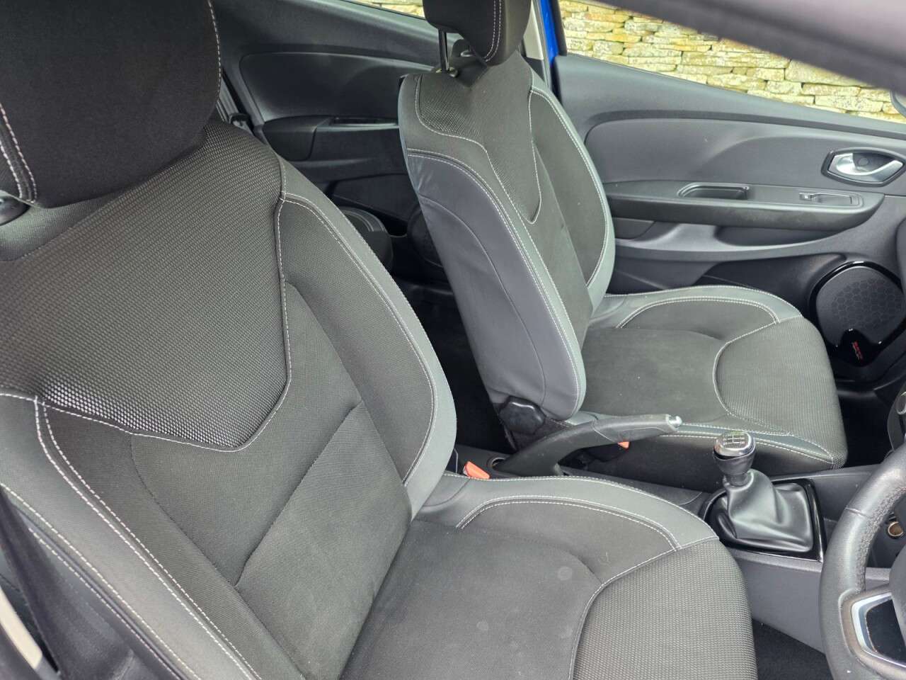 2017 RENAULT CLIO 2017 RENAULT CLIO