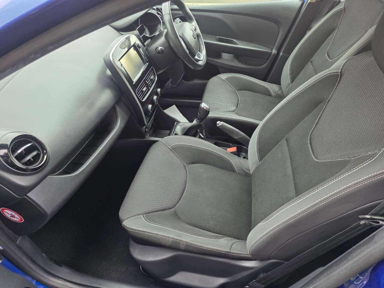 2017 RENAULT CLIO 2017 RENAULT CLIO