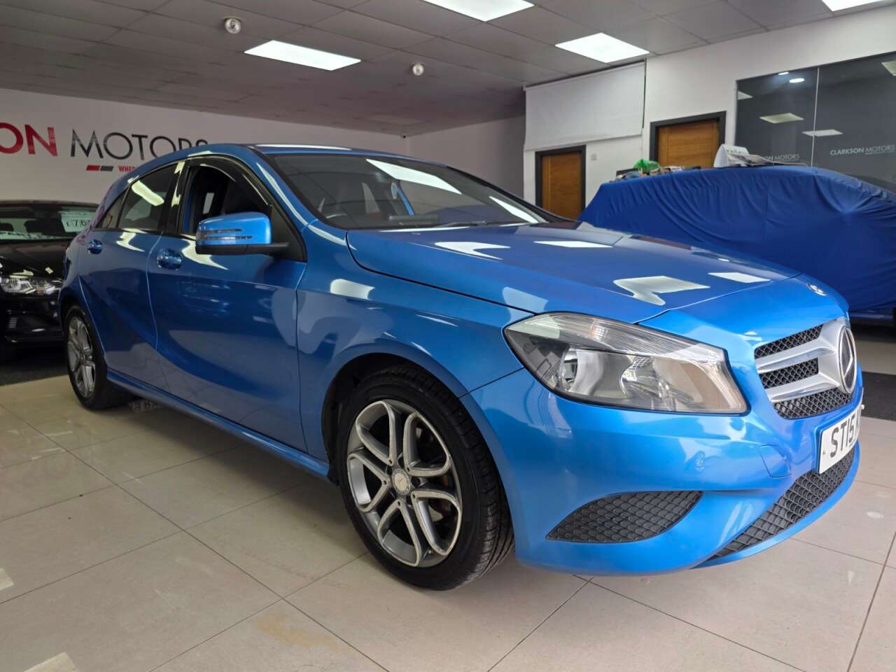 A 2015 MERCEDES-BENZ A CLASS 1.5 A180 CDI Sport Hatchback 5dr Diesel 7G-DCT Euro 5 (s/s)+LOW RUNNING COS A 2015 MERCEDES-BENZ A CLASS 1.5 A180 CDI Sport Hatchback 5dr Diesel 7G-DCT Euro 5 (s/s)+LOW RUNNING COS