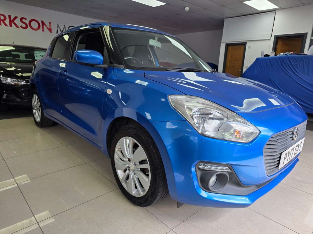 A 2017 SUZUKI SWIFT 1.0 Boosterjet SZ-T Hatchback 5dr Petrol Manual Euro 6+SERVICE HISTORY+JUST A 2017 SUZUKI SWIFT 1.0 Boosterjet SZ-T Hatchback 5dr Petrol Manual Euro 6+SERVICE HISTORY+JUST