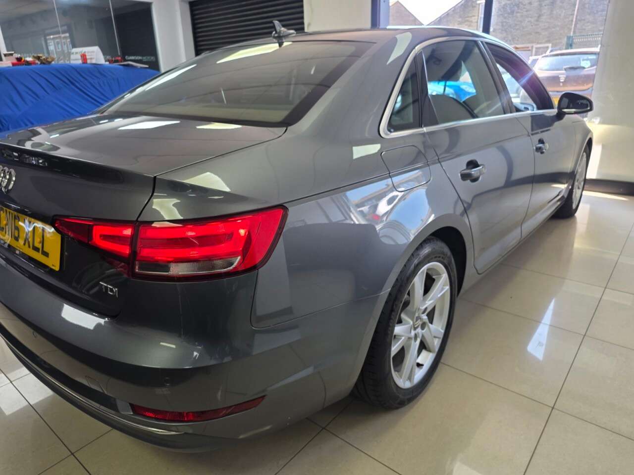 2016 AUDI A4 2016 AUDI A4