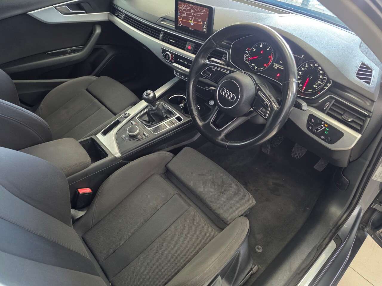 2016 AUDI A4 2016 AUDI A4