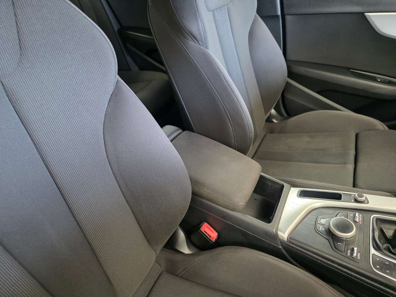 2016 AUDI A4 2016 AUDI A4
