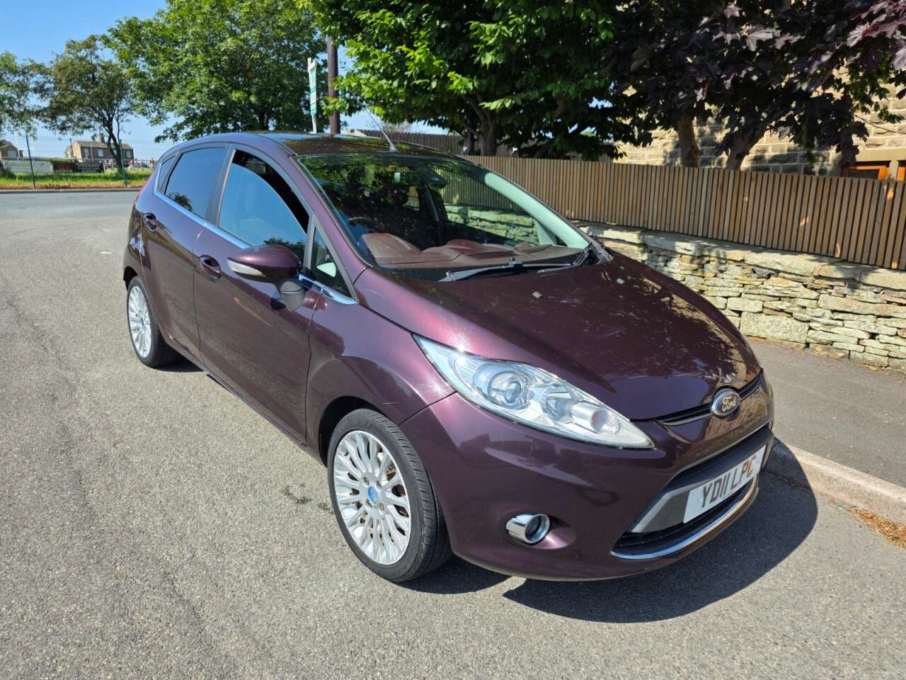A 2011 FORD FIESTA 1.4 Titanium Hatchback 5dr Petrol Manual+LOW MILES+SERVICE HISTORY 14 STAMP A 2011 FORD FIESTA 1.4 Titanium Hatchback 5dr Petrol Manual+LOW MILES+SERVICE HISTORY 14 STAMP