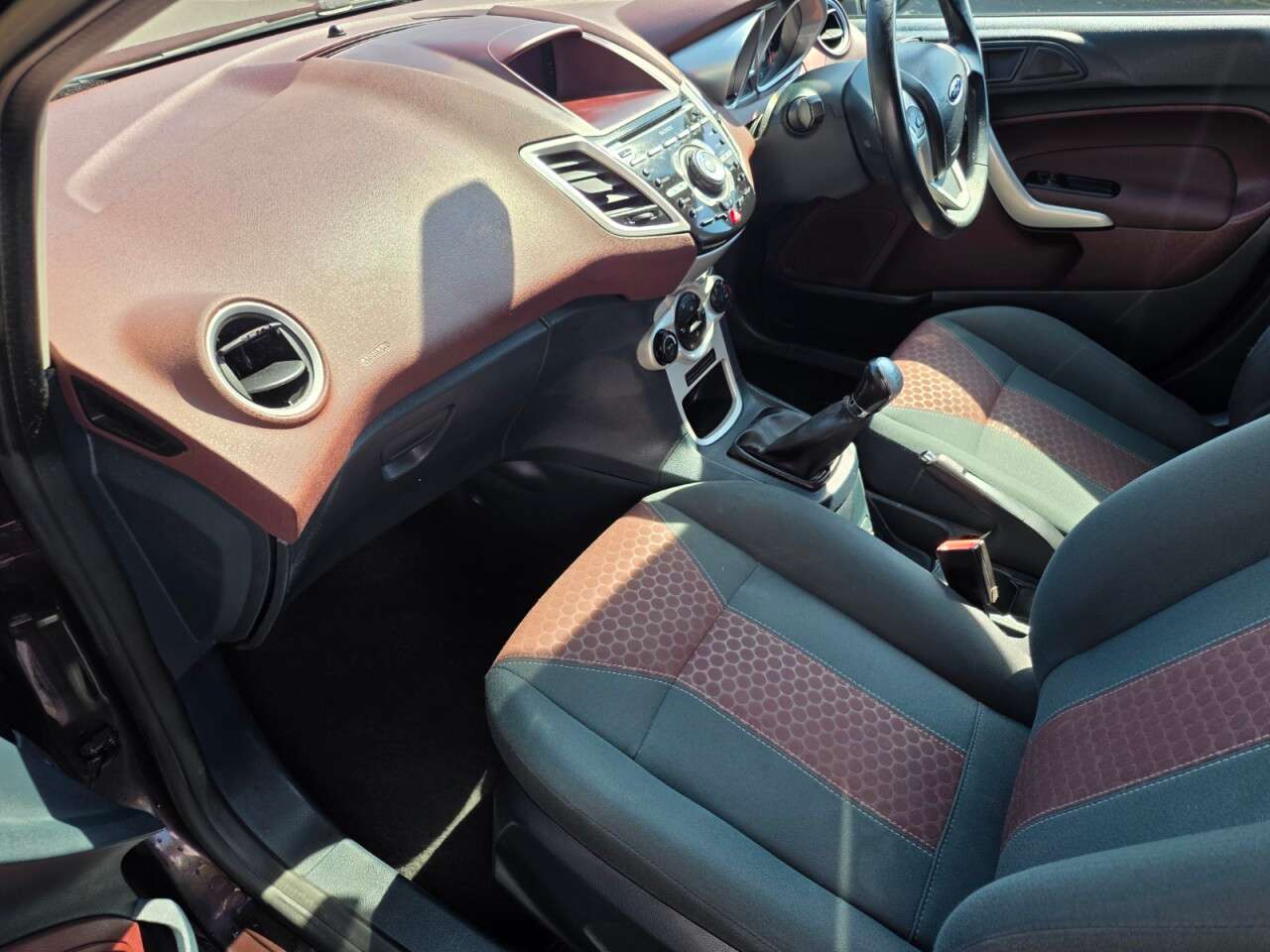 2011 FORD FIESTA 2011 FORD FIESTA