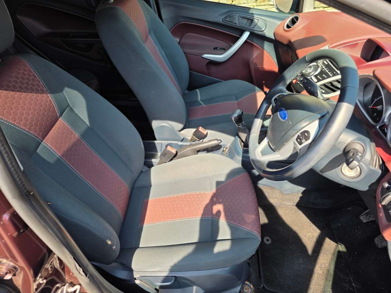 2011 FORD FIESTA 2011 FORD FIESTA