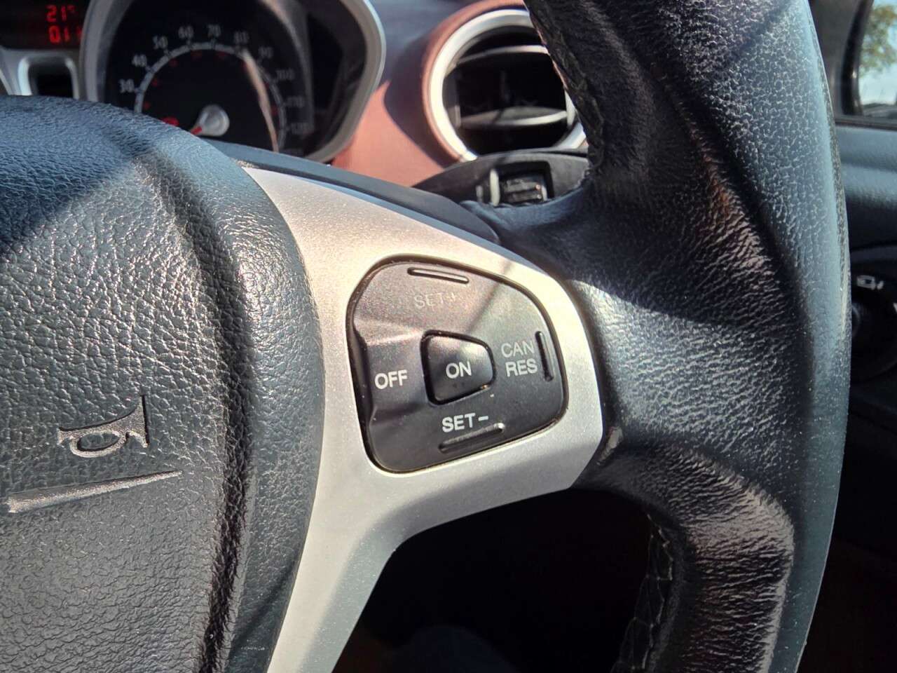 2011 FORD FIESTA 2011 FORD FIESTA