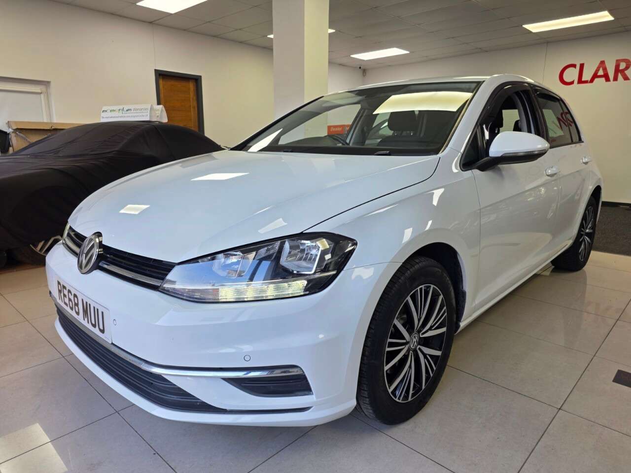 A 2018 VOLKSWAGEN GOLF 1.6 TDI SE Nav Hatchback 5dr Diesel Manual Euro 6+SERVICE HISTORY+CAMBELT/W A 2018 VOLKSWAGEN GOLF 1.6 TDI SE Nav Hatchback 5dr Diesel Manual Euro 6+SERVICE HISTORY+CAMBELT/W
