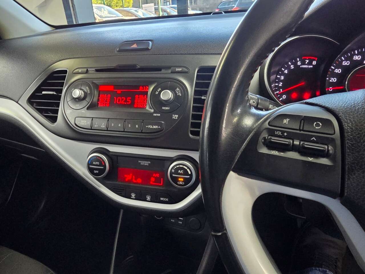 2016 KIA PICANTO HATCHBACK 2016 KIA PICANTO HATCHBACK