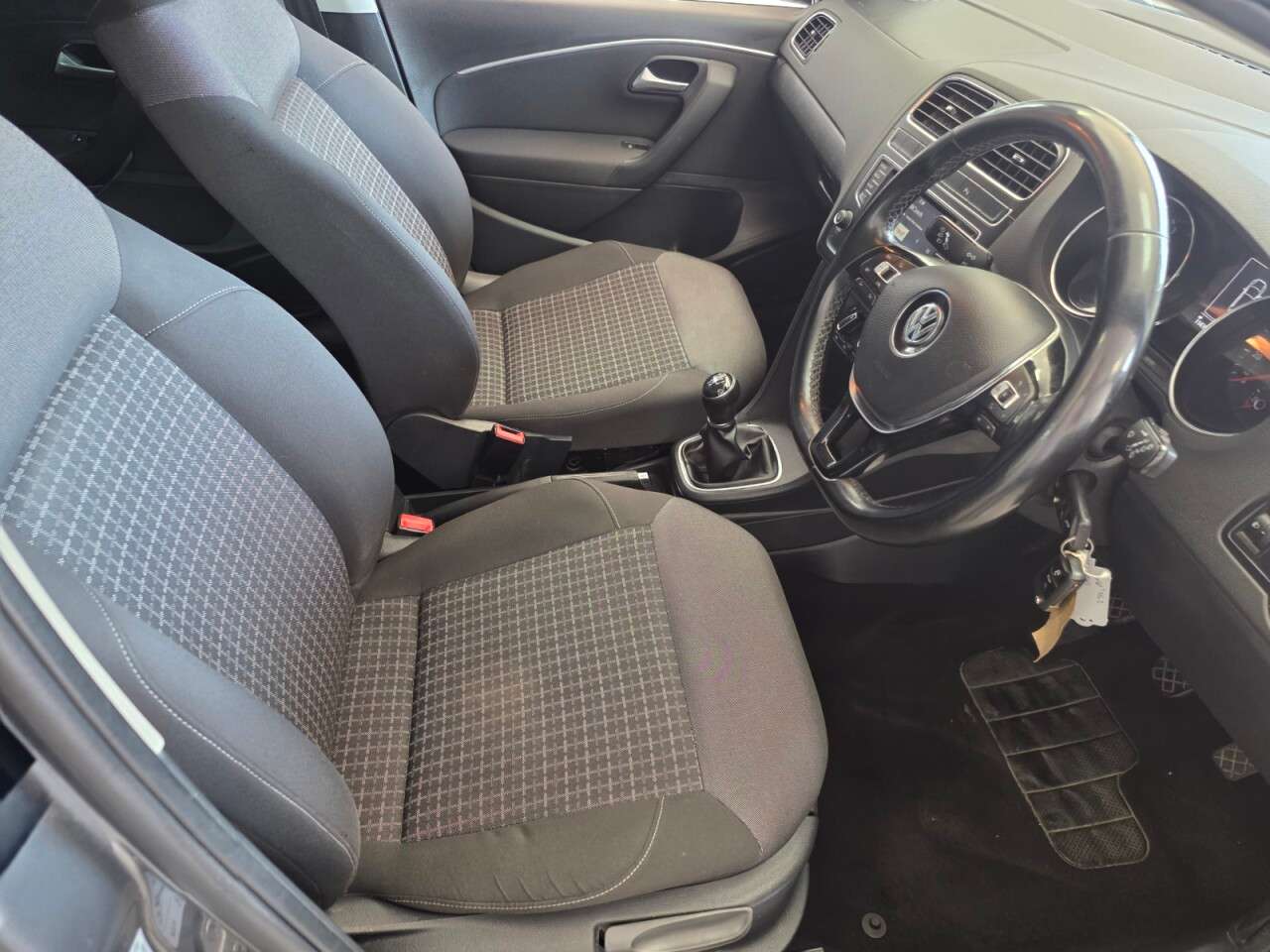 2017 VOLKSWAGEN POLO 2017 VOLKSWAGEN POLO