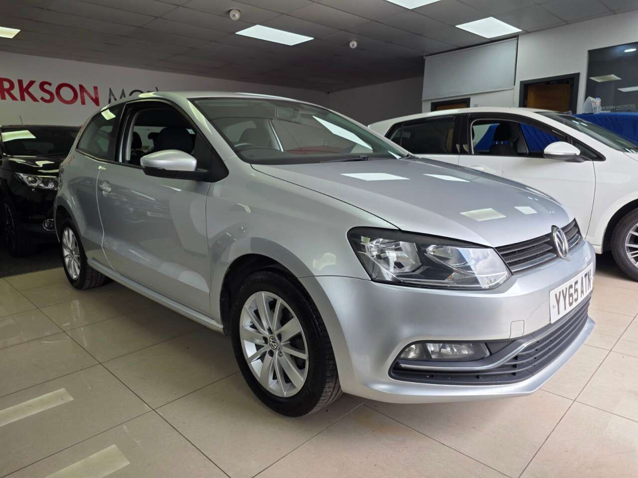 A 2015 VOLKSWAGEN POLO 1.2 TSI BlueMotion Tech SE Hatchback 3dr Petrol Manual Euro 6+SERVICE HISTO A 2015 VOLKSWAGEN POLO 1.2 TSI BlueMotion Tech SE Hatchback 3dr Petrol Manual Euro 6+SERVICE HISTO