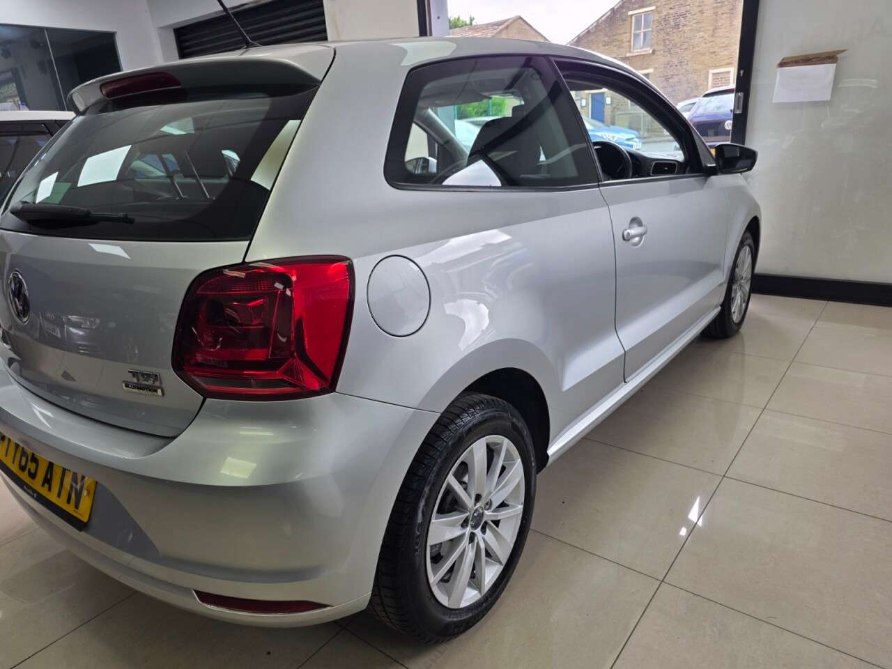 2015 VOLKSWAGEN POLO 2015 VOLKSWAGEN POLO