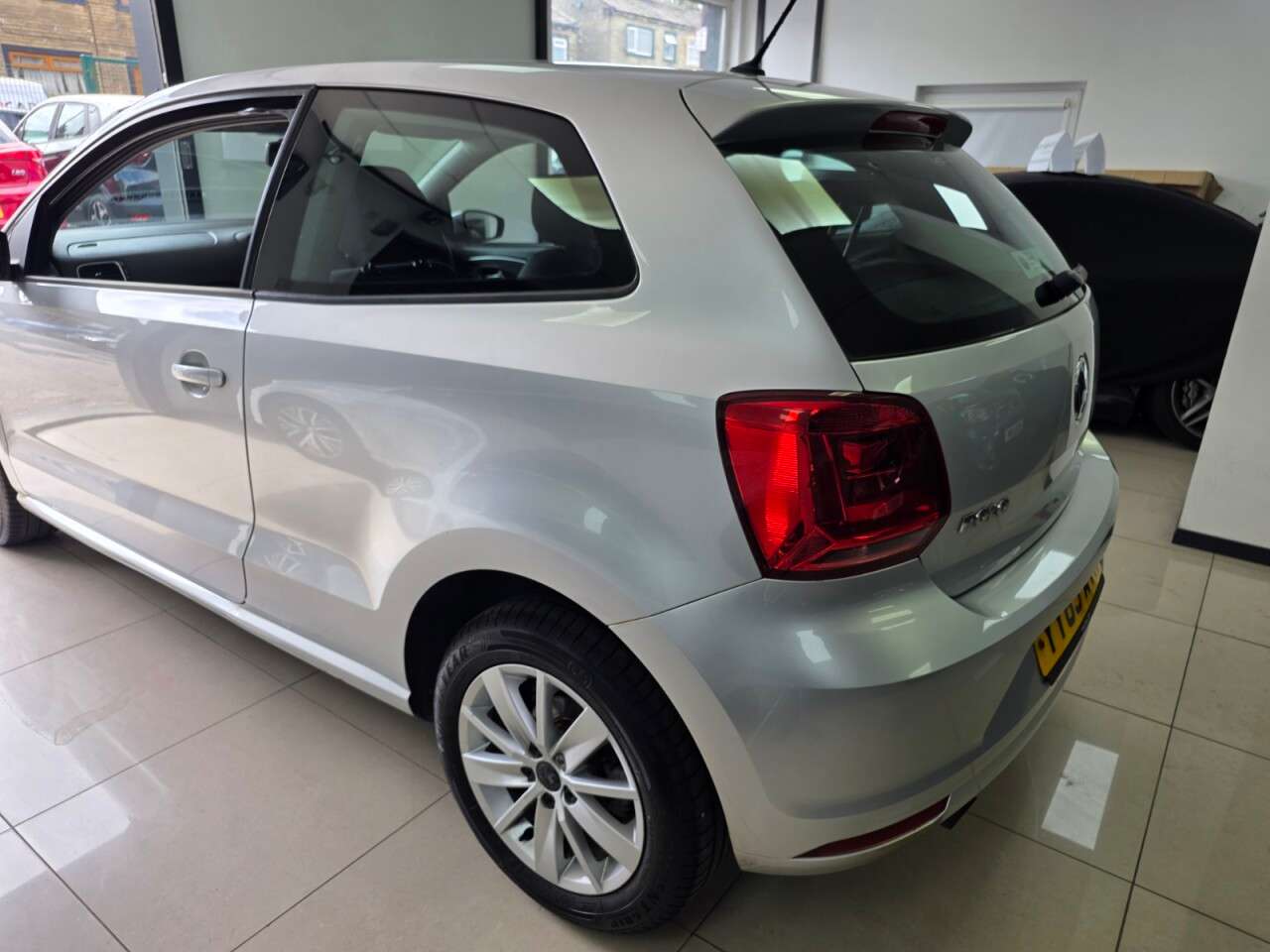 2015 VOLKSWAGEN POLO 2015 VOLKSWAGEN POLO