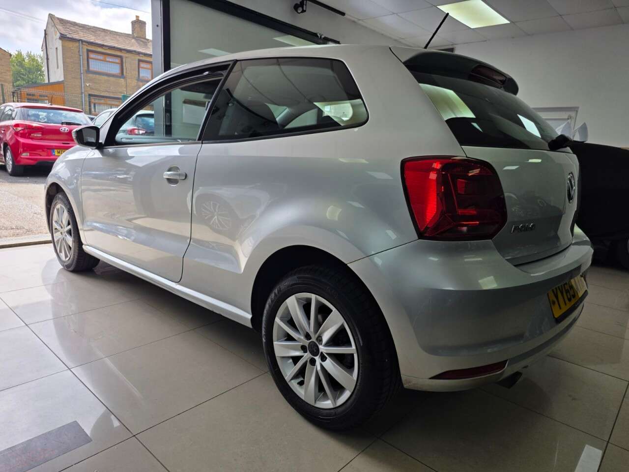 A 2015 VOLKSWAGEN POLO 1.2 TSI BlueMotion Tech SE Hatchback 3dr Petrol Manual Euro 6+SERVICE HISTO A 2015 VOLKSWAGEN POLO 1.2 TSI BlueMotion Tech SE Hatchback 3dr Petrol Manual Euro 6+SERVICE HISTO