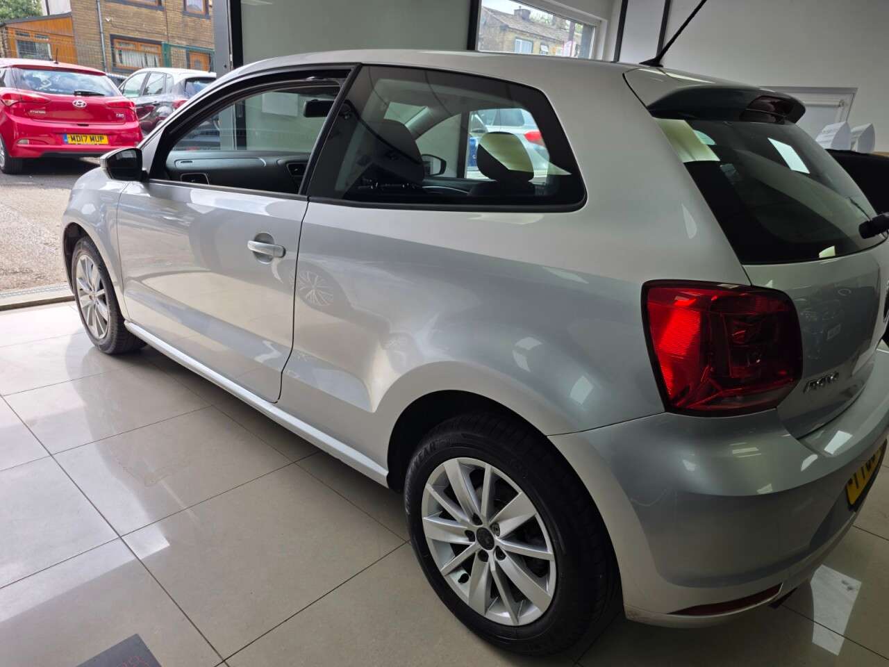 2015 VOLKSWAGEN POLO 2015 VOLKSWAGEN POLO